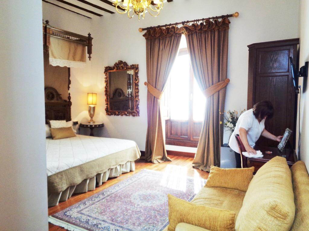 Hotel Boutique Nueve Leyendas Úbeda Exteriör bild